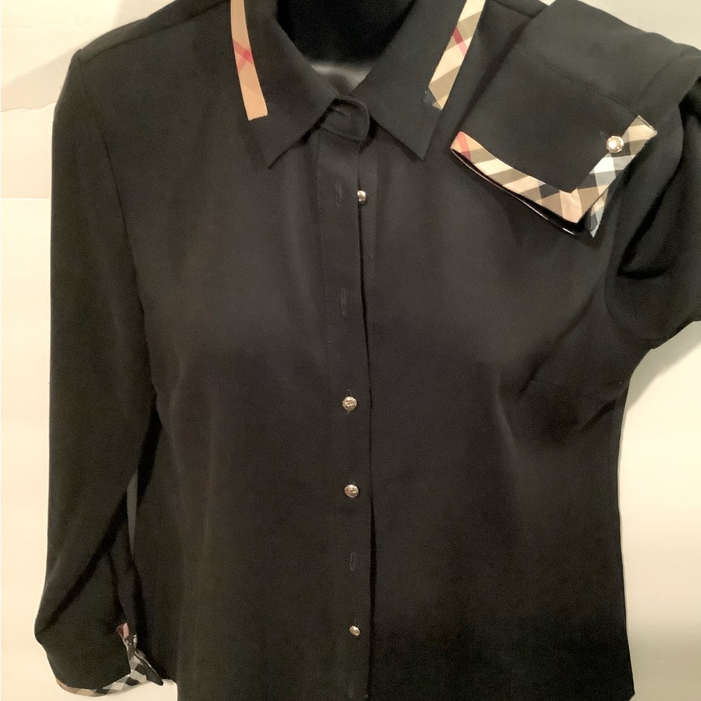 Bushberry women’s black shirt size medium